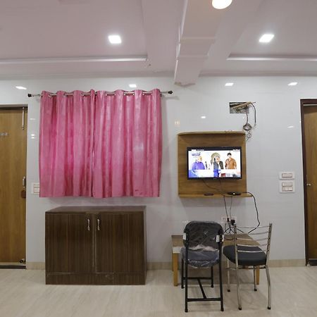 Basil Inn Home Stay Walking Distance From Taj Mahal Agra Agra  Eksteriør billede