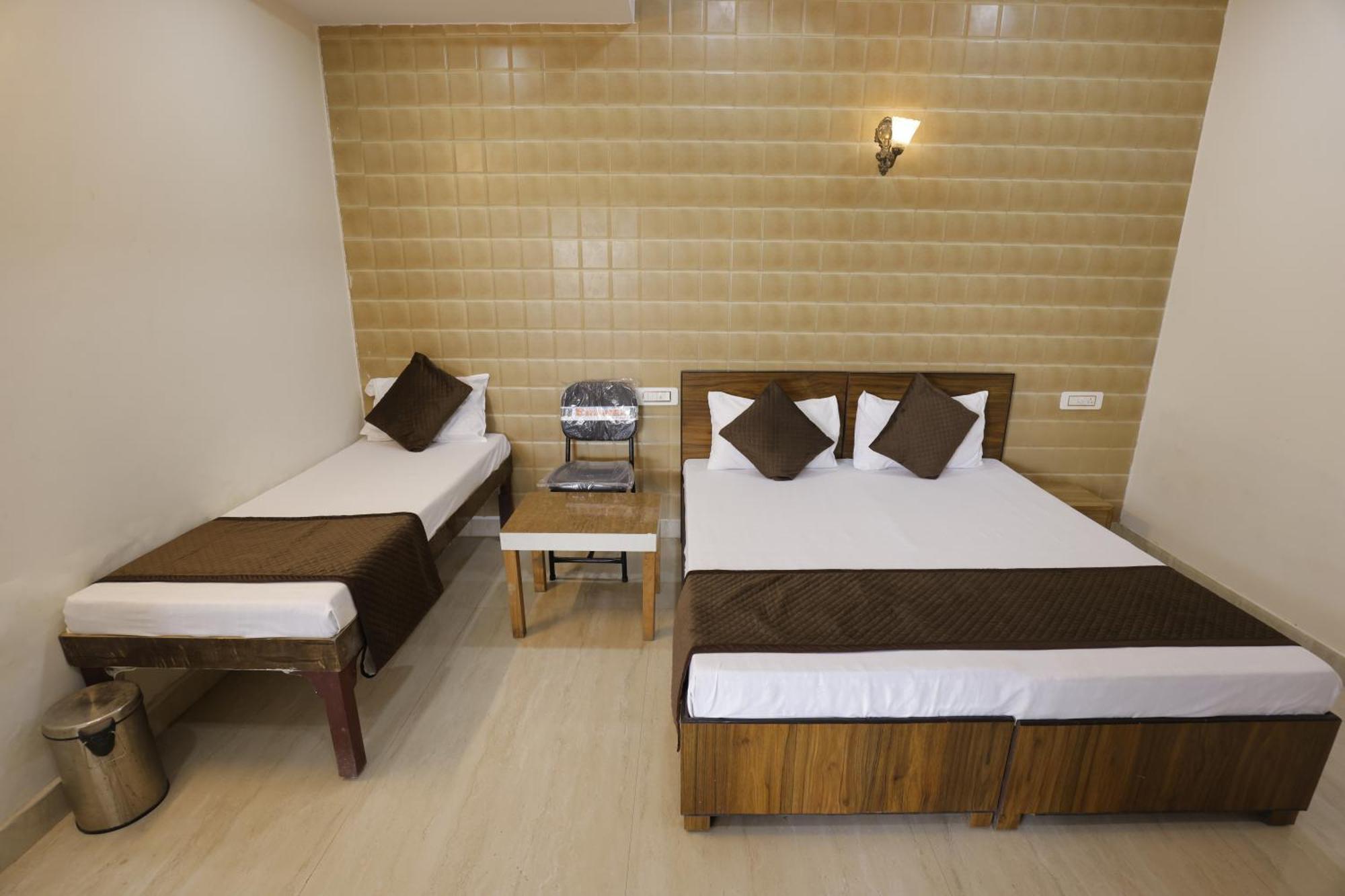 Basil Inn Home Stay Walking Distance From Taj Mahal Agra Agra  Eksteriør billede