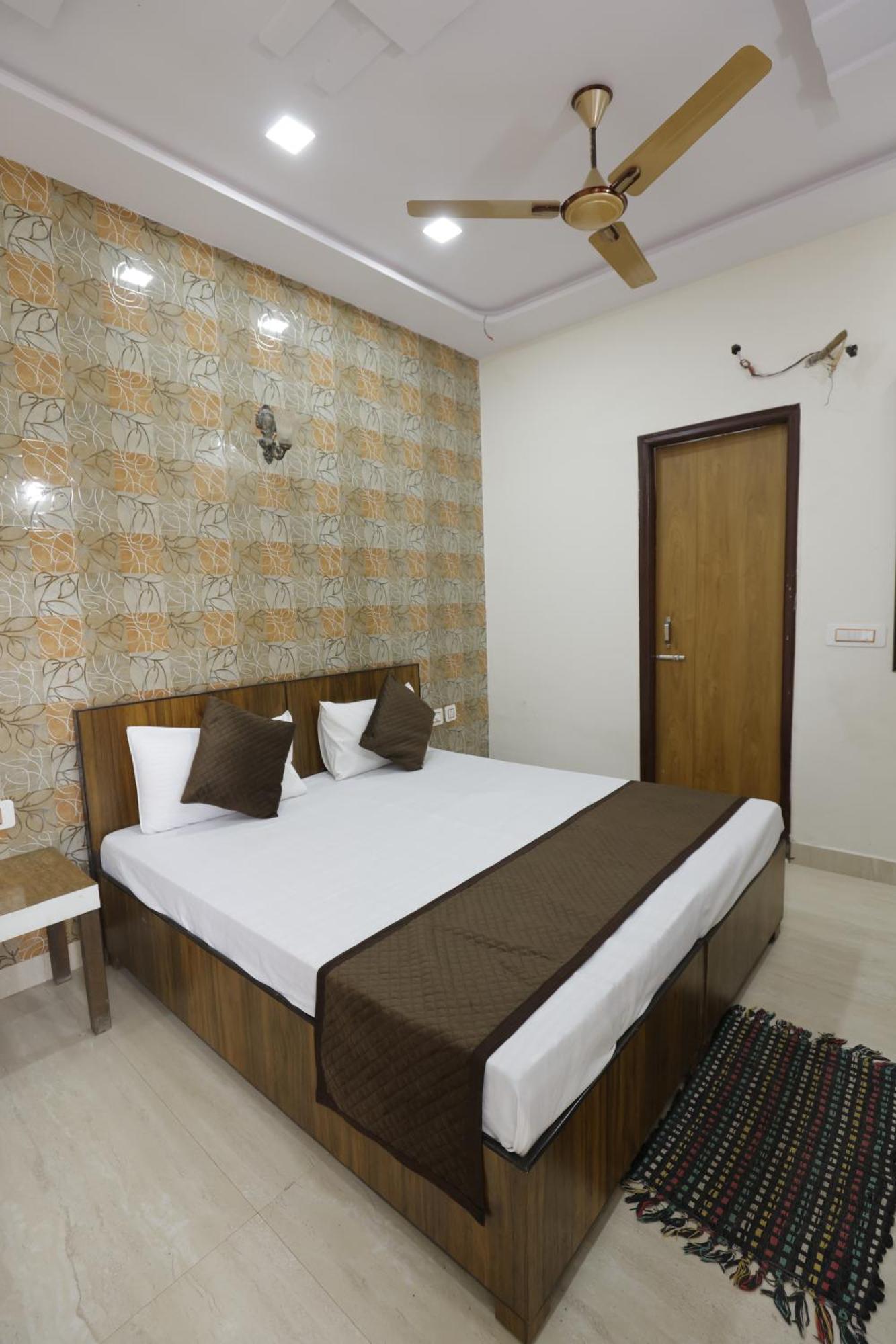 Basil Inn Home Stay Walking Distance From Taj Mahal Agra Agra  Eksteriør billede